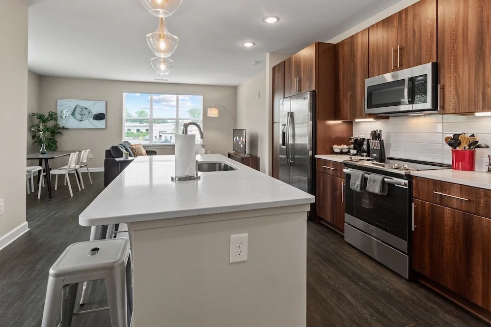 Kasa Charlotte FreeMoreWest