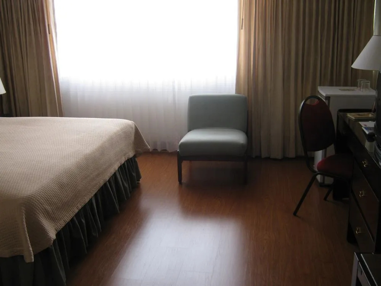 Hotel Hunza Y Centro De Convenciones