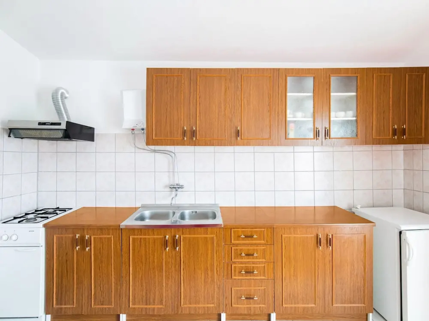 Lovely Apartment in Krneza Near Seabeach