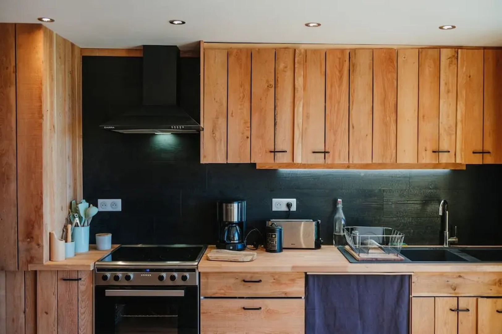 La Petite Maison Basse Corréo