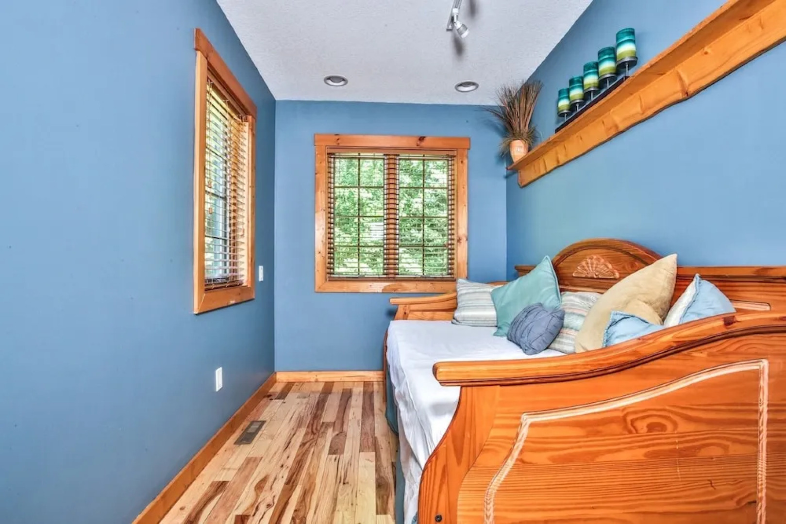 The Log Lodge - 4 Br Home