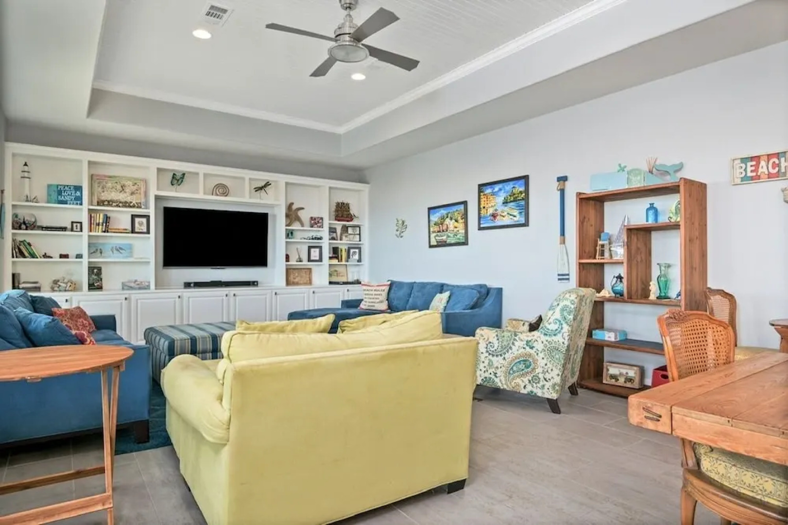 Just One More Day 4 Bedroom Home by RedAwning