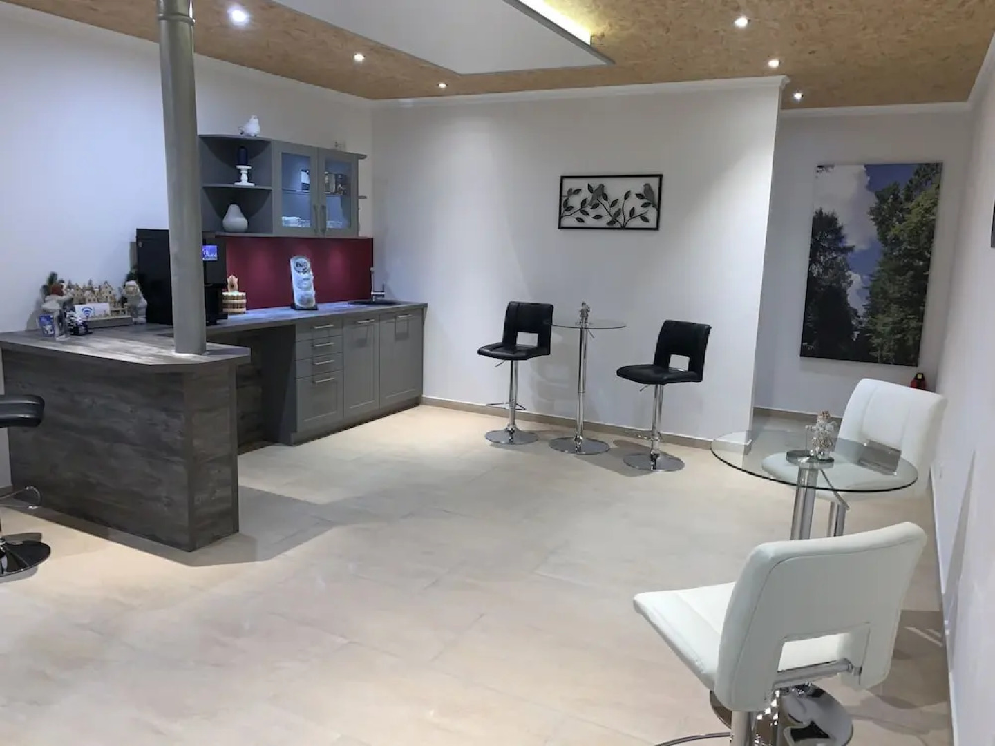 Apartment Ahsbahs Suite near Airport