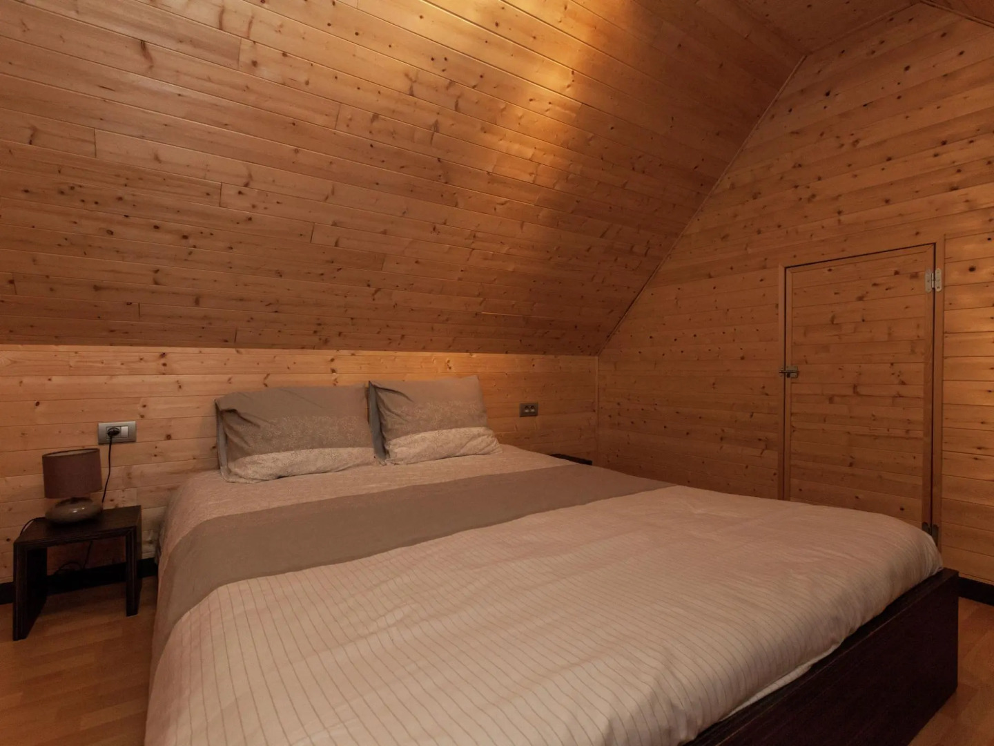 Beautiful Villa with Sauna & Hot Tub in the Region Haspengouw