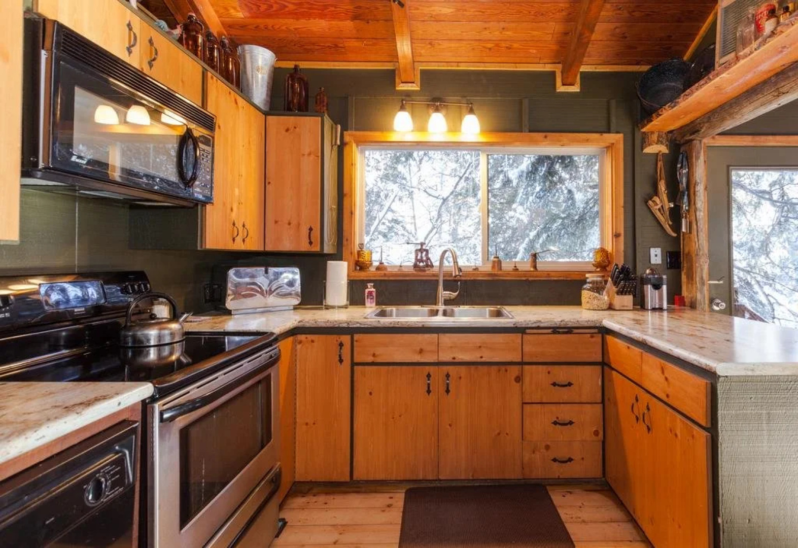 Treehouse On The Stream