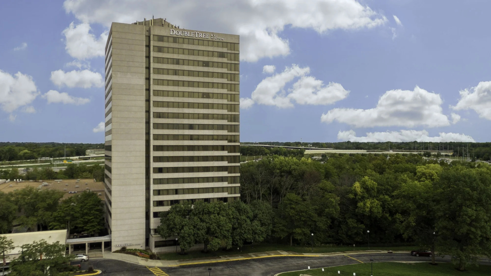 DoubleTree by Hilton Kansas City - Overland Park