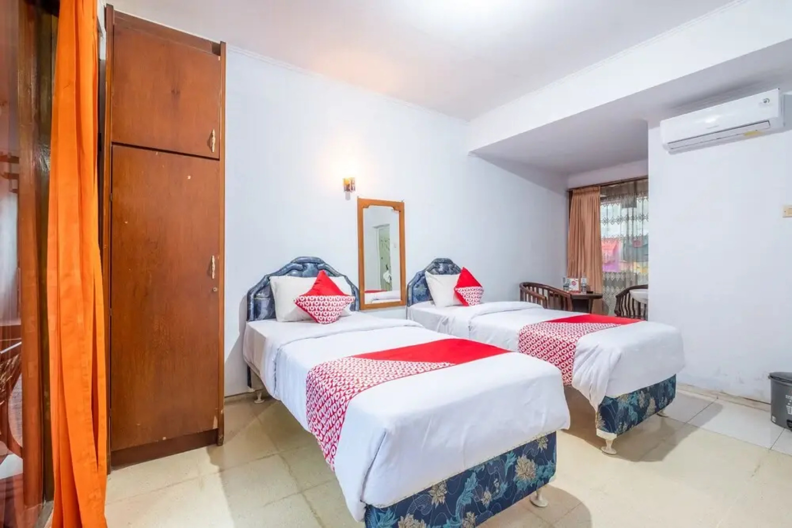 OYO 943 Hotel Azalea Syariah