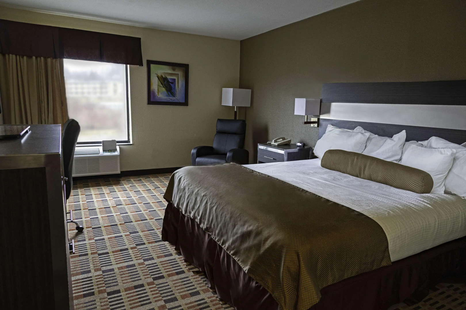 SureStay Plus Hotel by Best Western Somerset