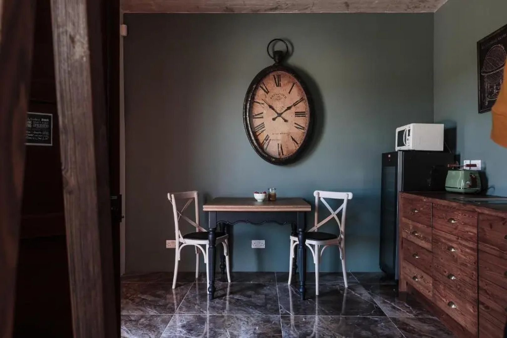 Talbot & Bons Studio Flat