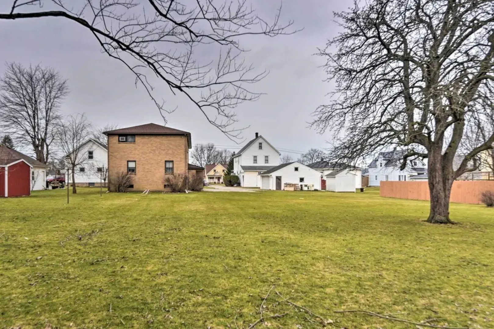 Vacation Rental ~ 2 Mi to Highmark Stadium!