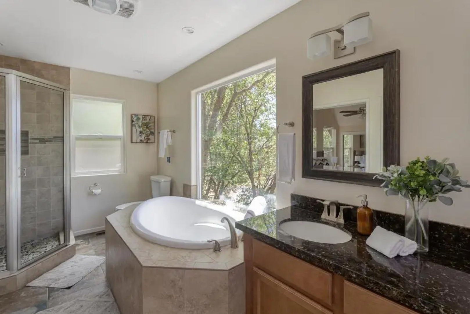 Lake Point by AvantStay2 Decks Great Lake Views