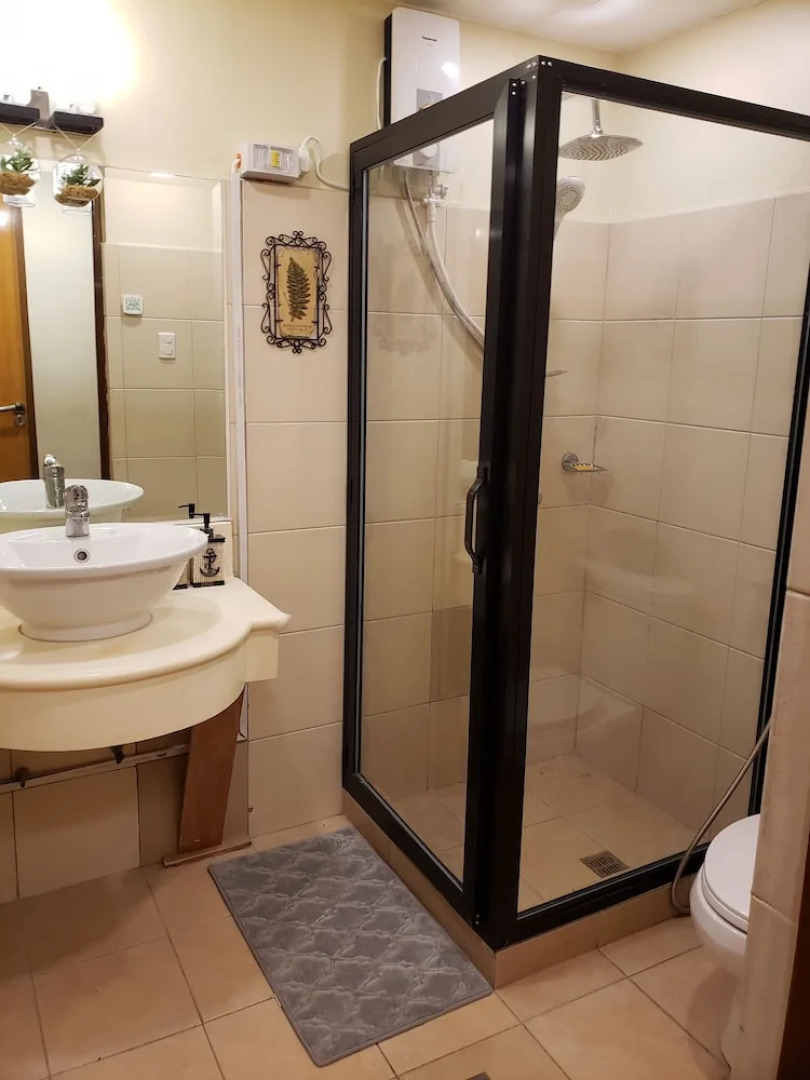 Stunning Eastwood Condo Suite