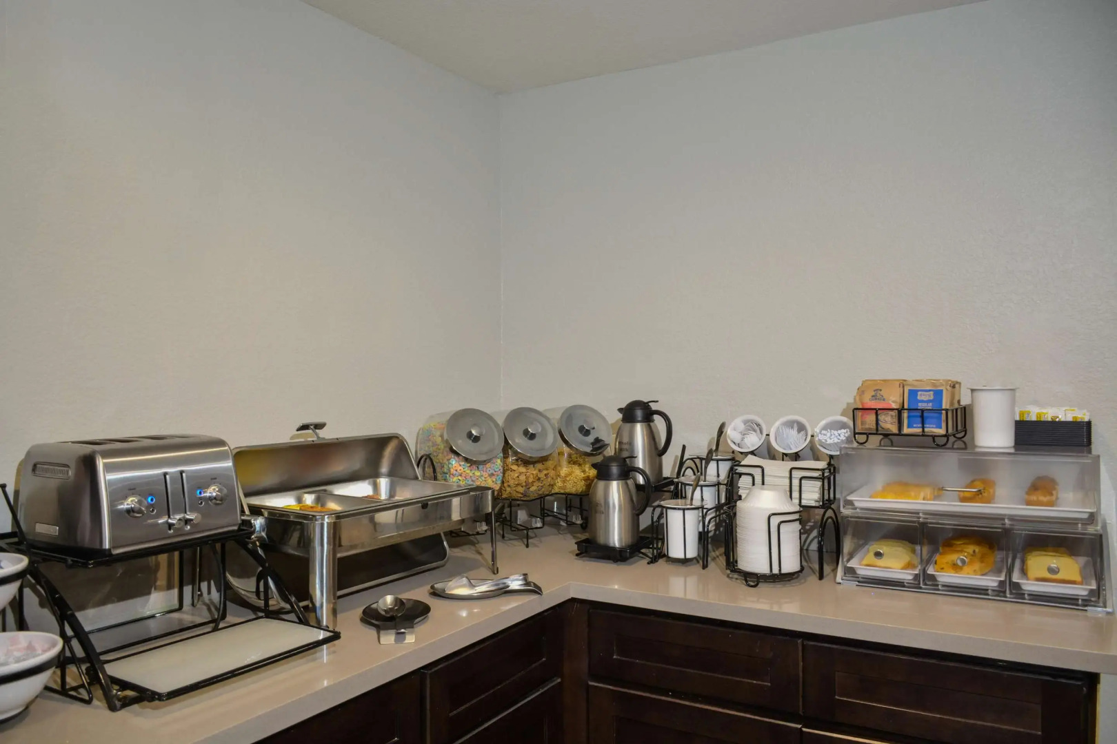 Comfort Inn & Suites Moreno Valley near March Air Reserve Base