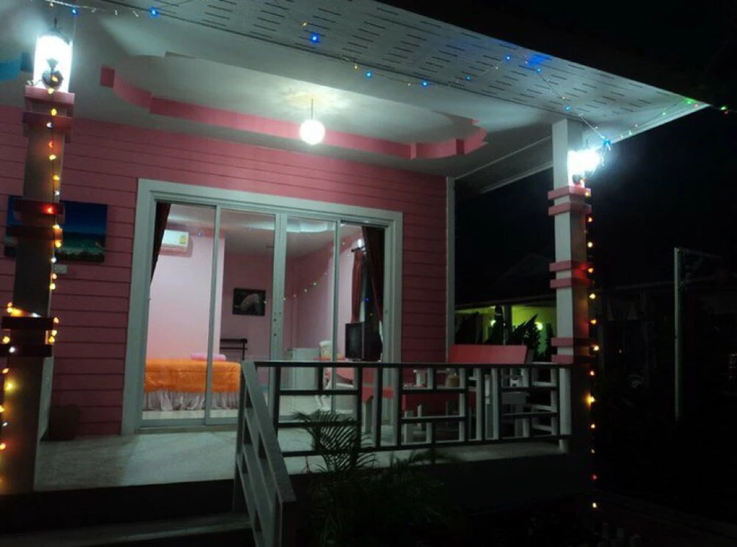 Baan Captain Hook at Koh Larn