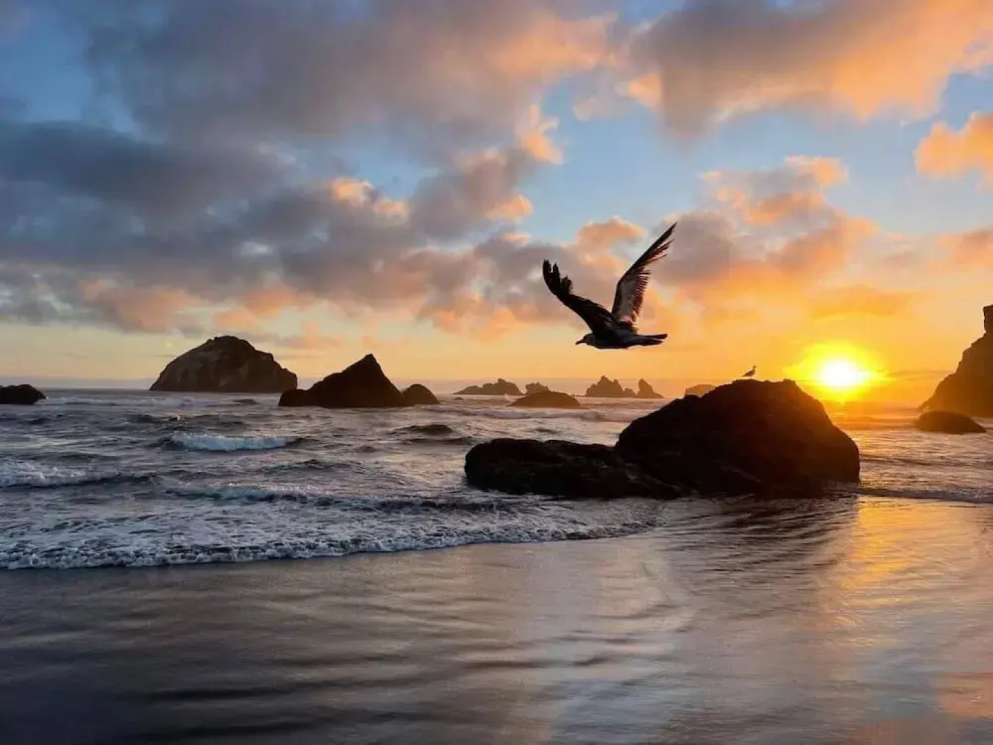 Sunset Oceanfront Lodging