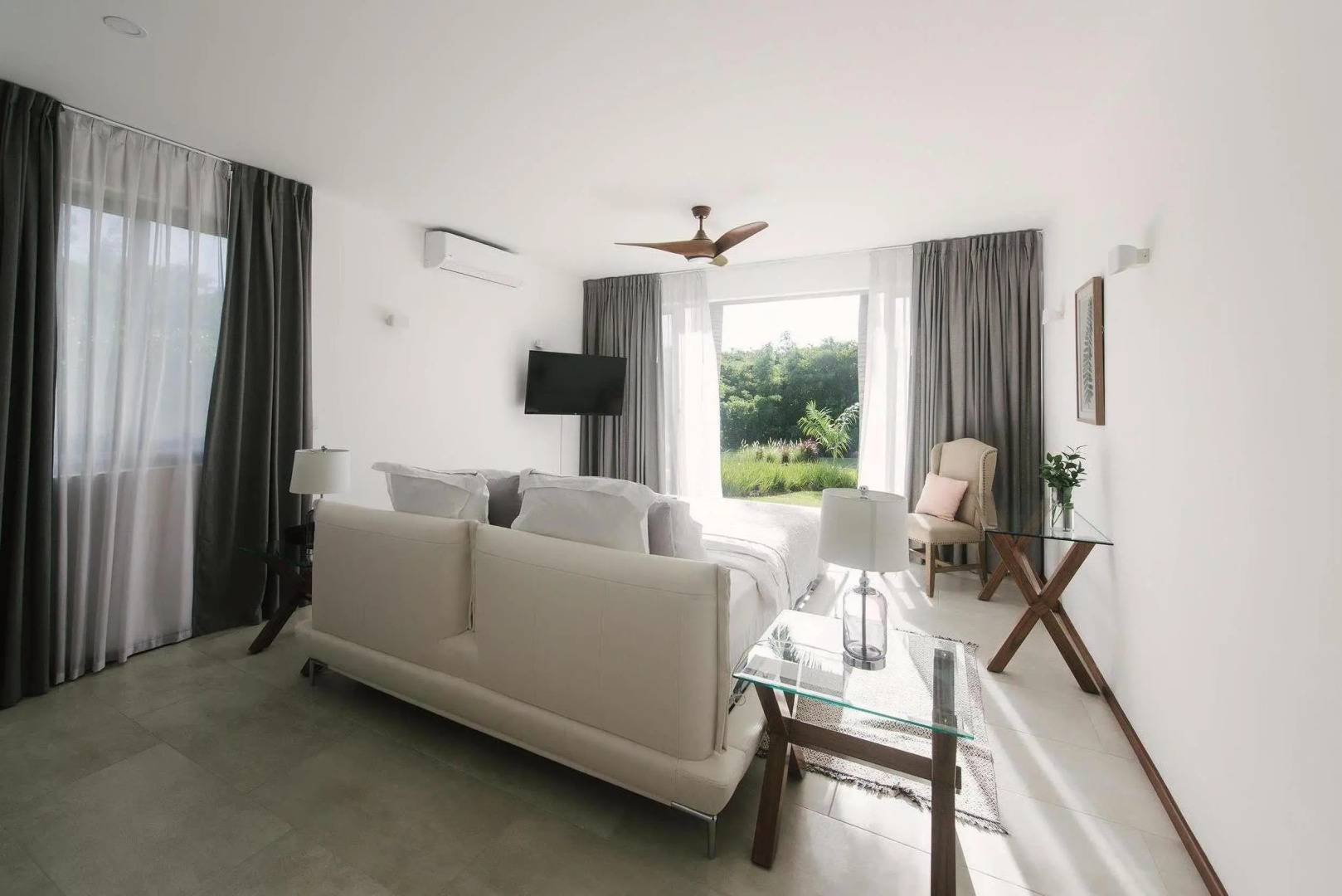 Large Cap Cana villa (at Yarari) - with chef, maid, golf cart & pool 1