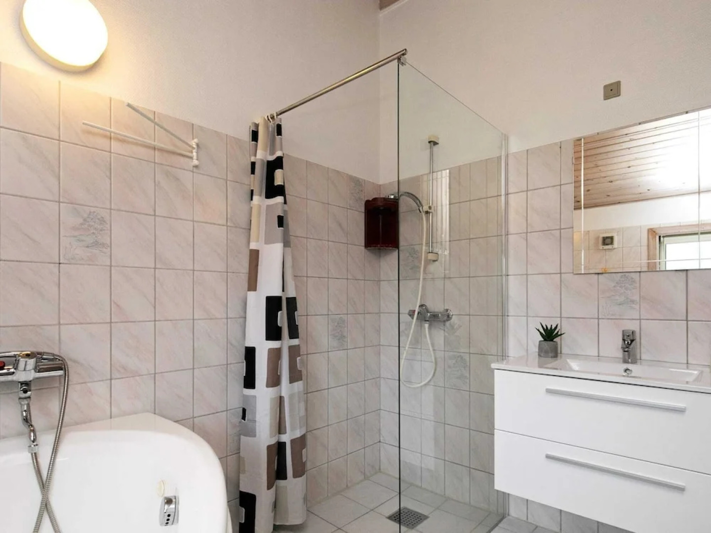 10 Person Holiday Home in Humble