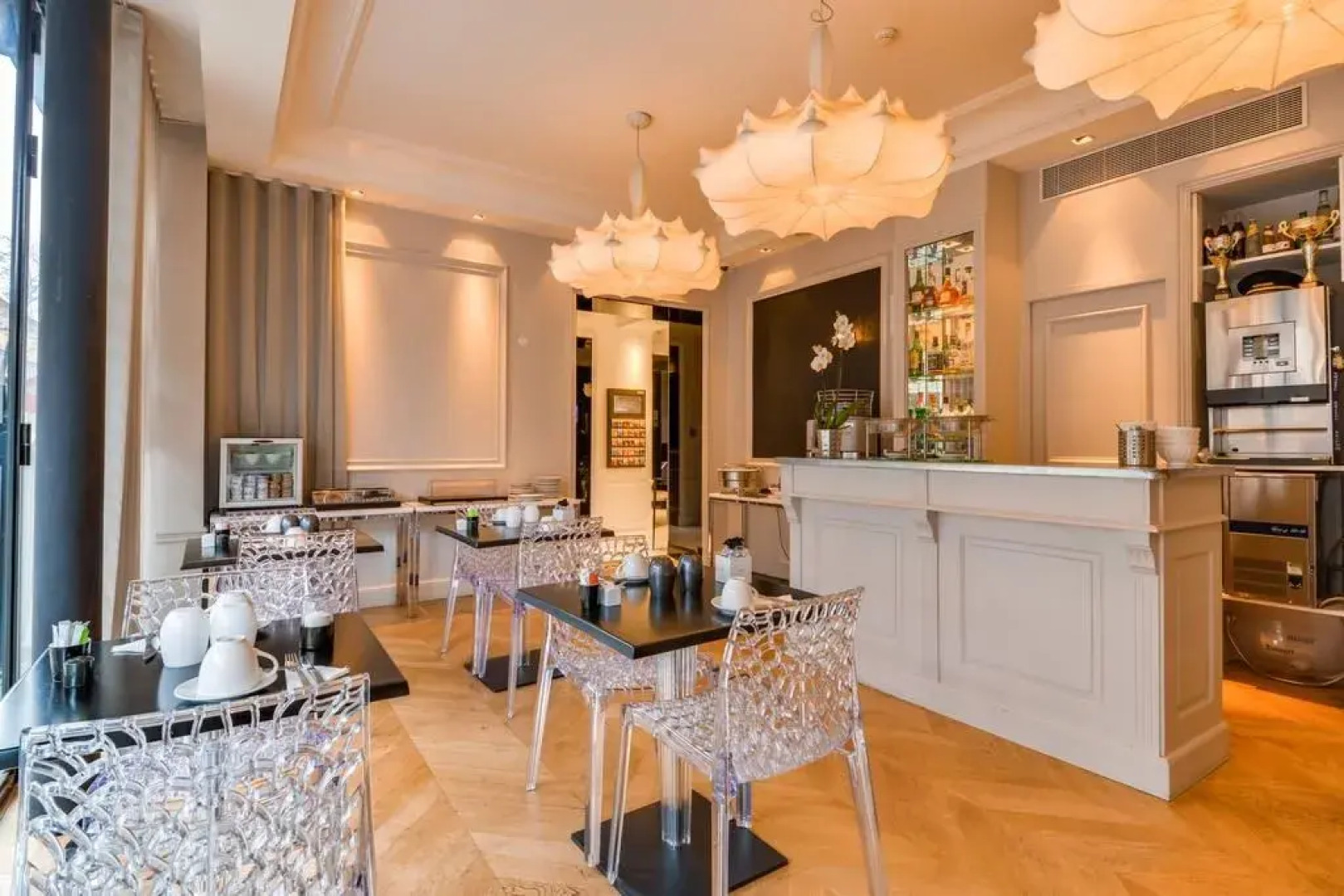 First Hotel Paris Tour Eiffel