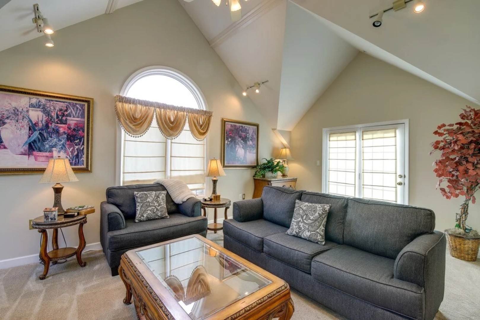 Sevierville Vacation Rental: 6 Mi to Dollywood!