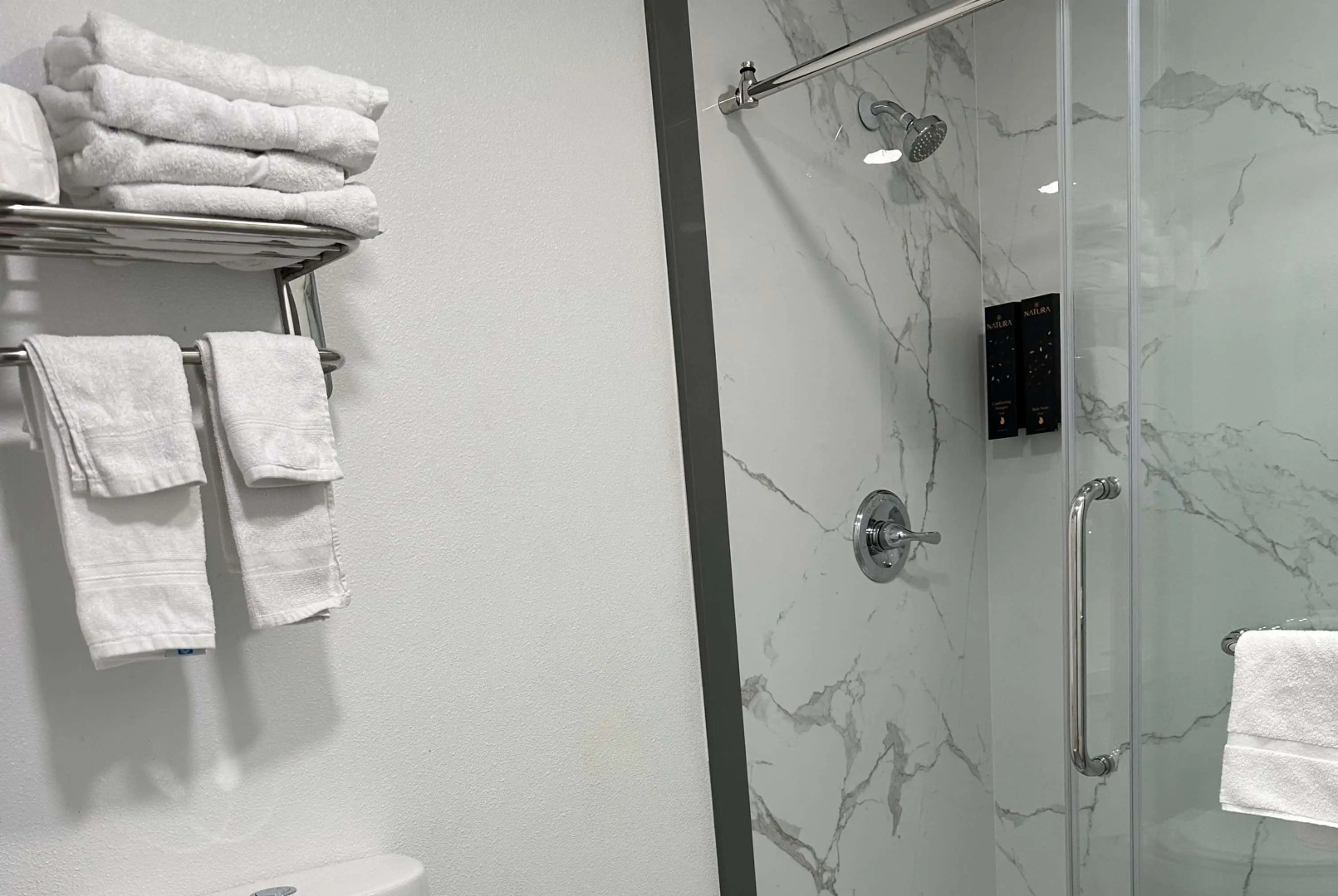 Super 8 by Wyndham Oceanside Downtown