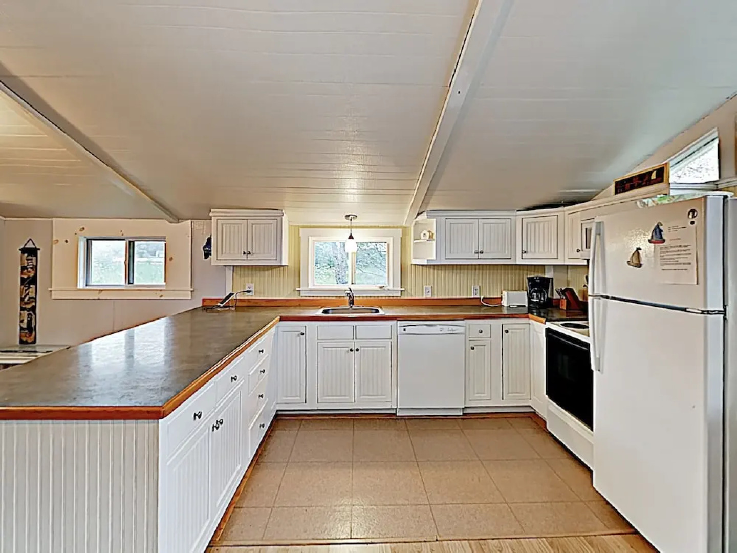 Ocean-view Sunrise - Steps To Beach 2 Bedroom Cottage