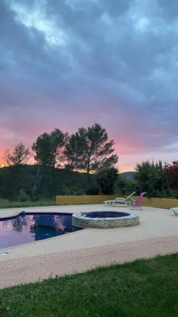 L'eden Sous L'olivier