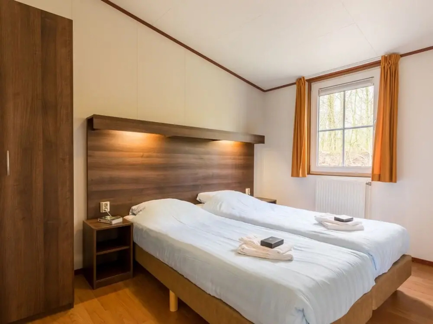 Tasteful Chalet With Combi-microwave, Next to a Nature Reserve