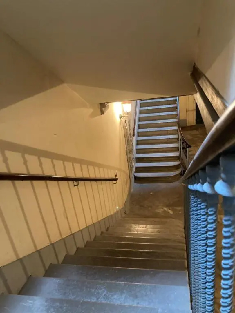 Studio standing, hyper centre, très calme