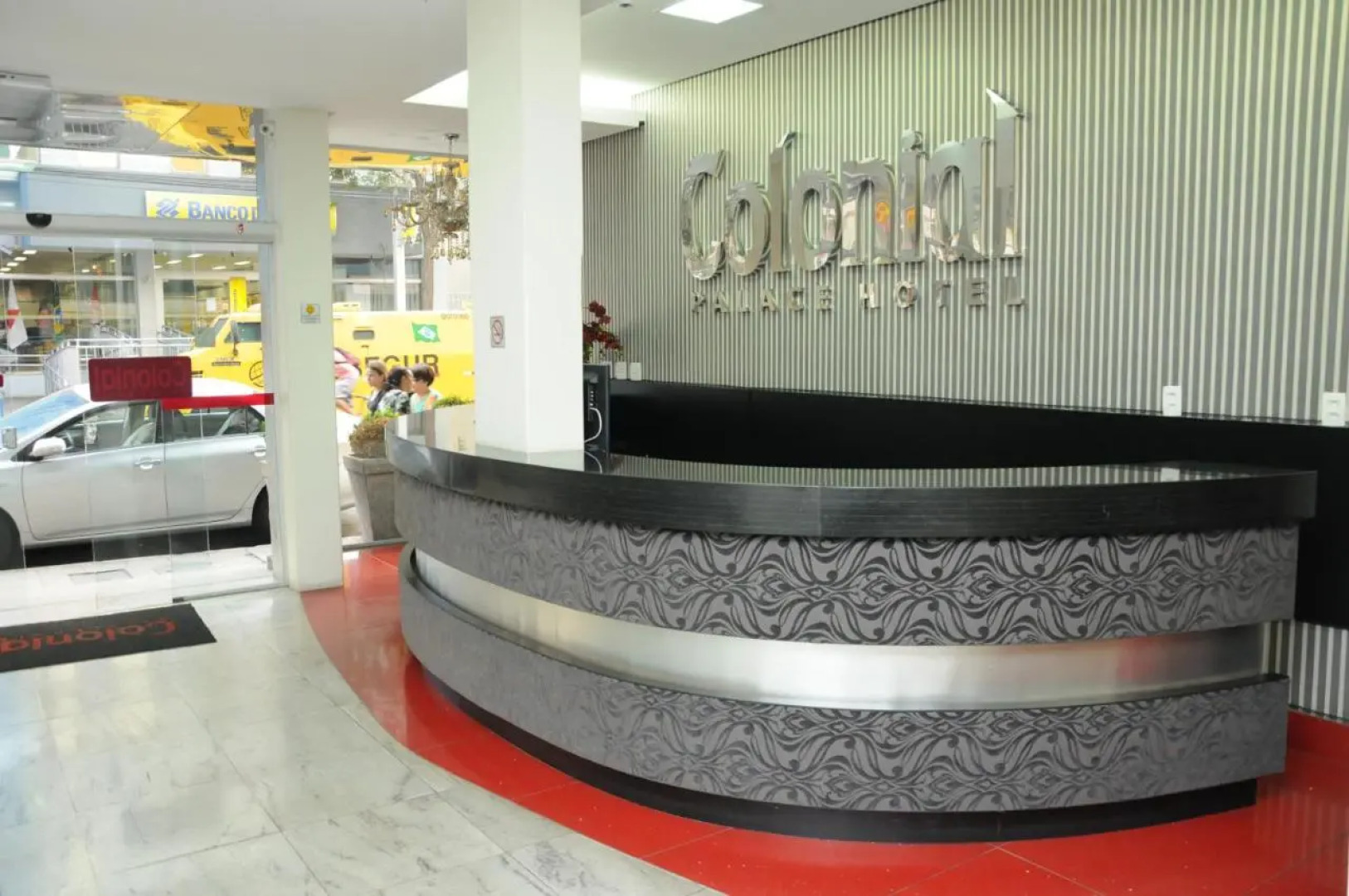 Colonial Palace Hotel