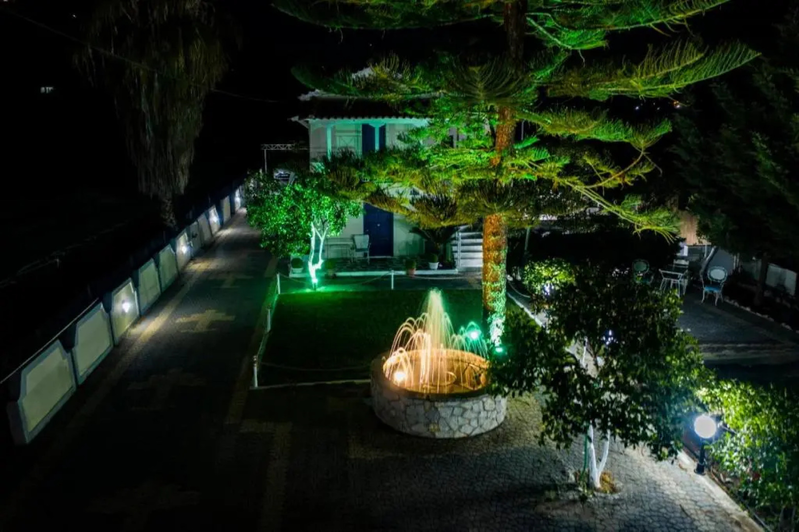 Sea waves apartments