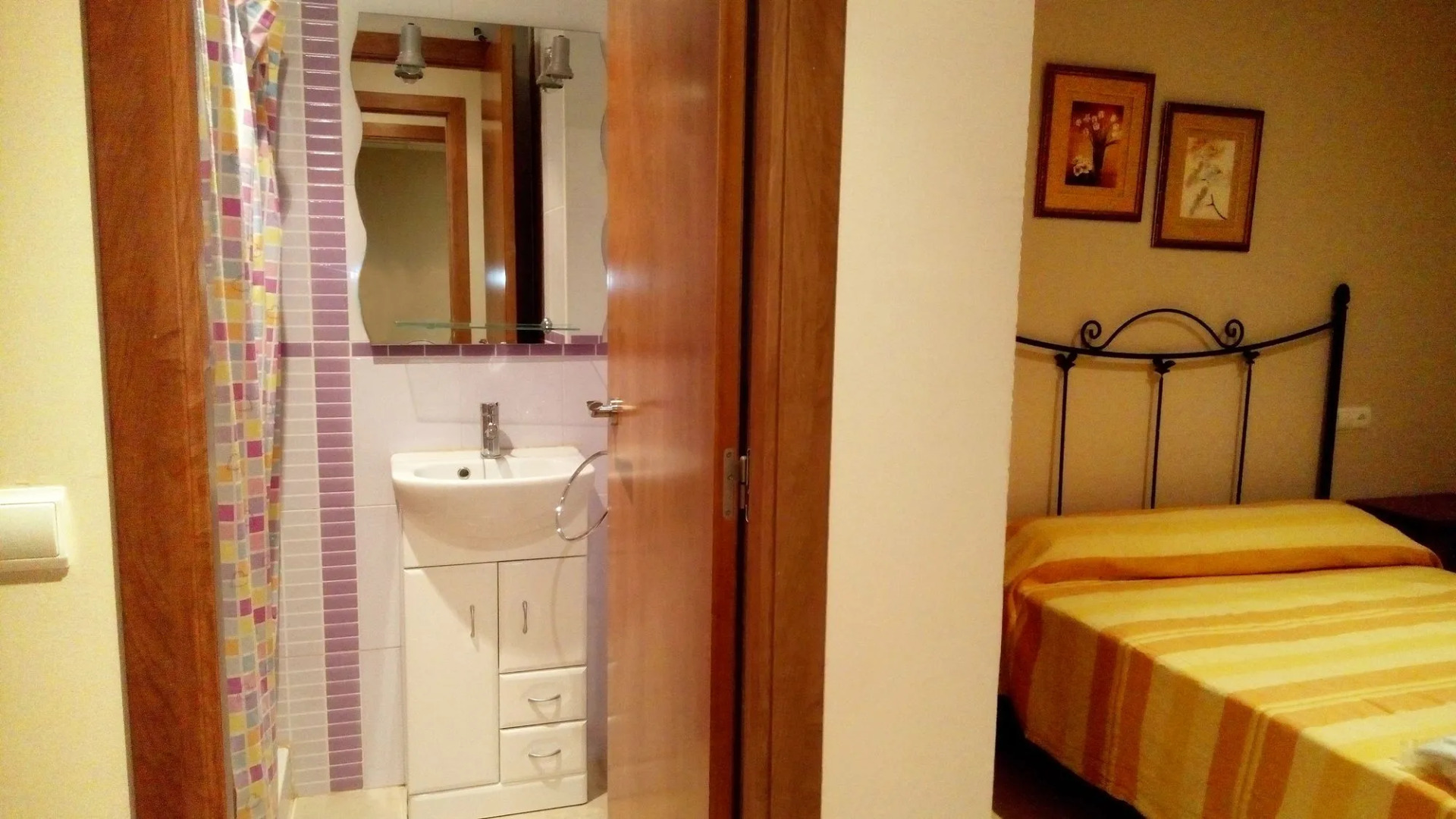 Apartamentos Mondrian Marina Dor 3000