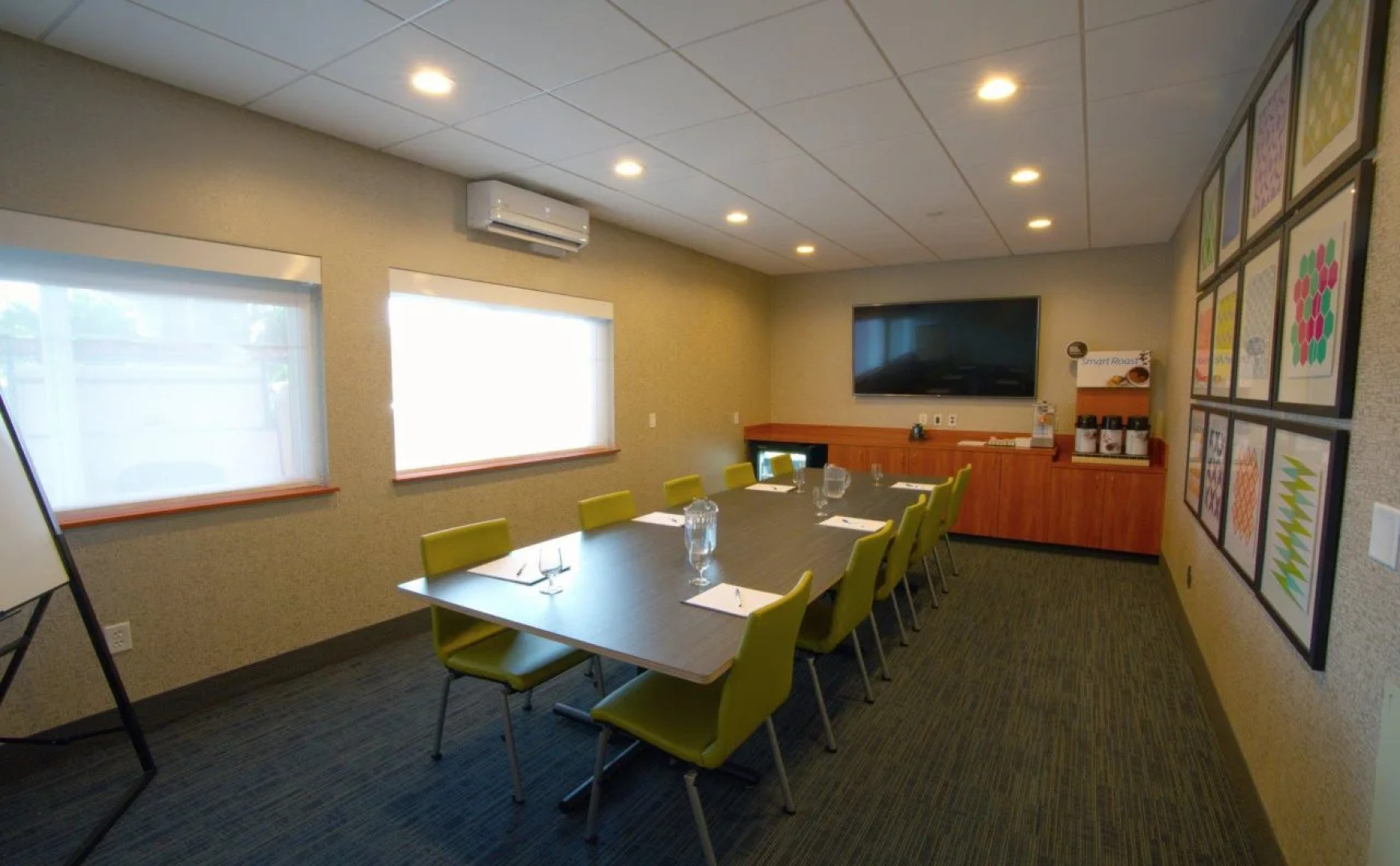 Holiday Inn Express & Suites Canyonville