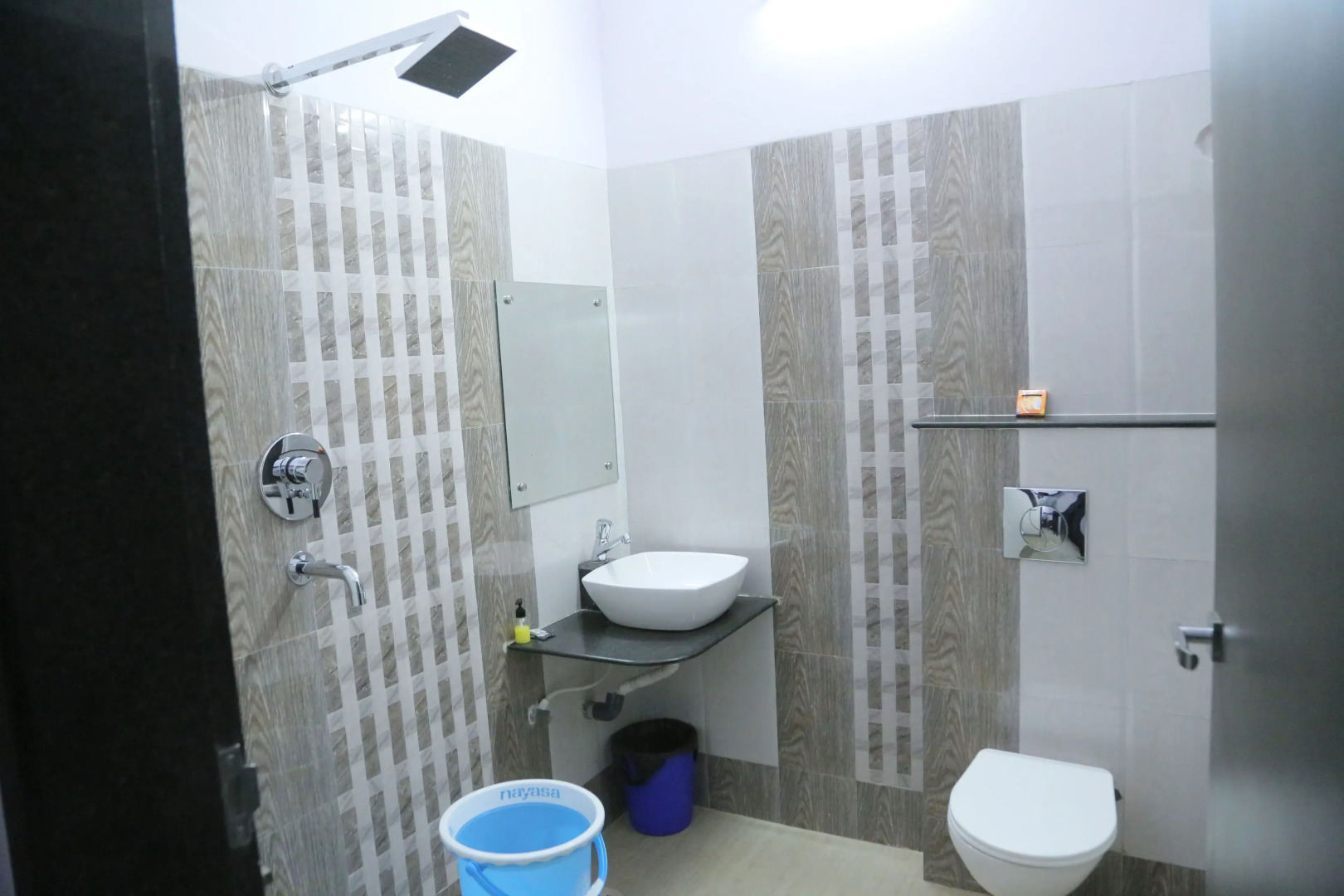 Spot On 39527 Hotel Saraogi