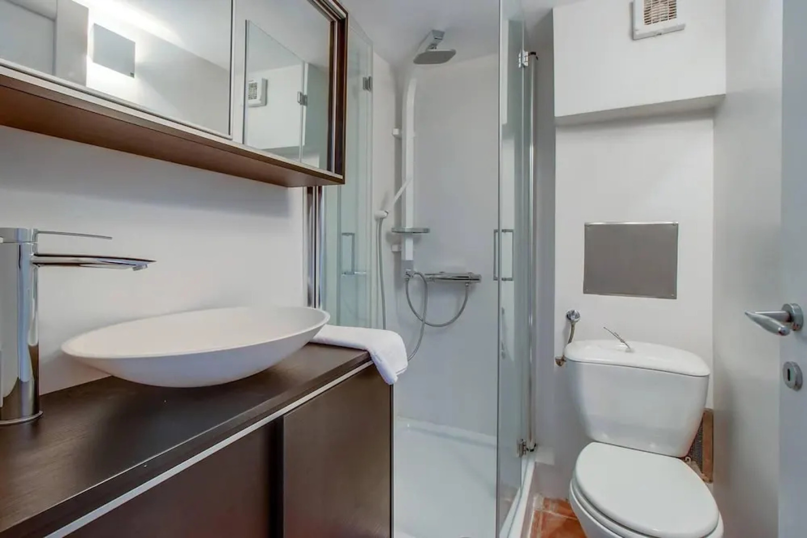 Lovely 15th Century Apartment in Osor