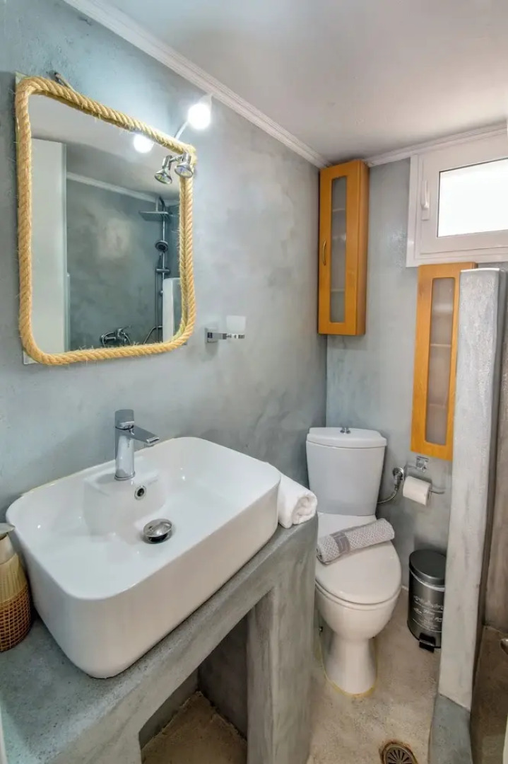 Loggos Seaview Cottage with Pool by Konnect