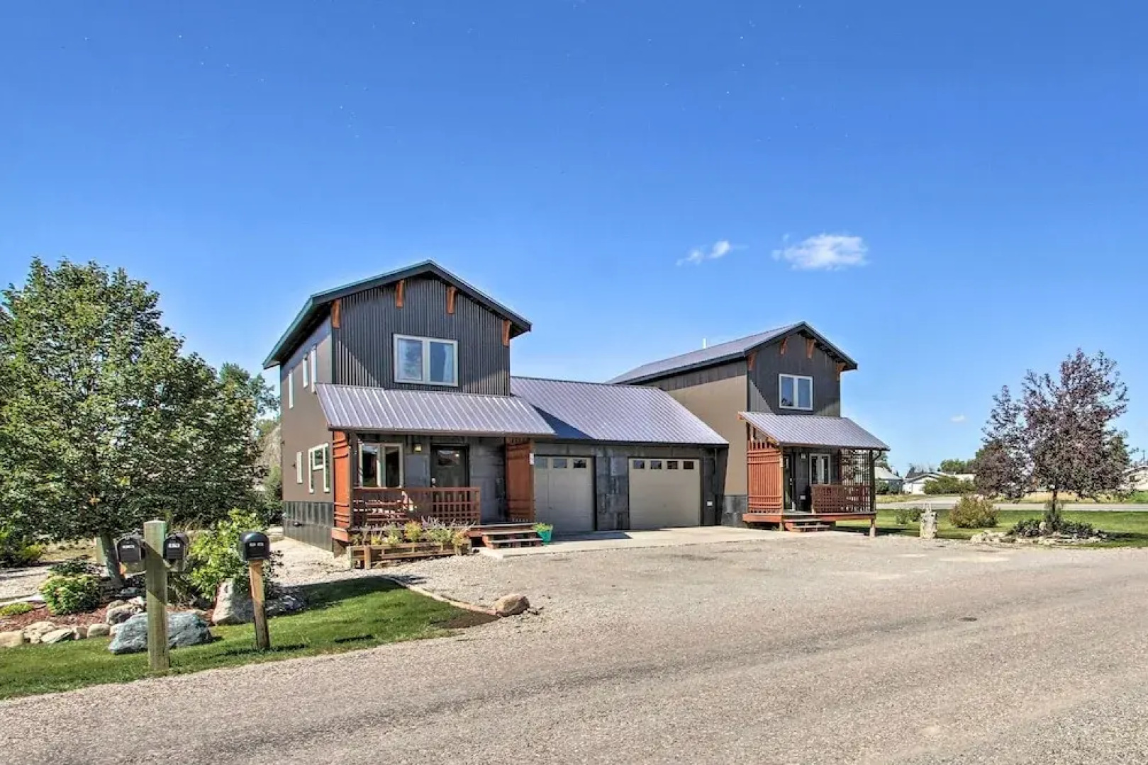 Pet-friendly Choteau Townhouse With Gas Grill!