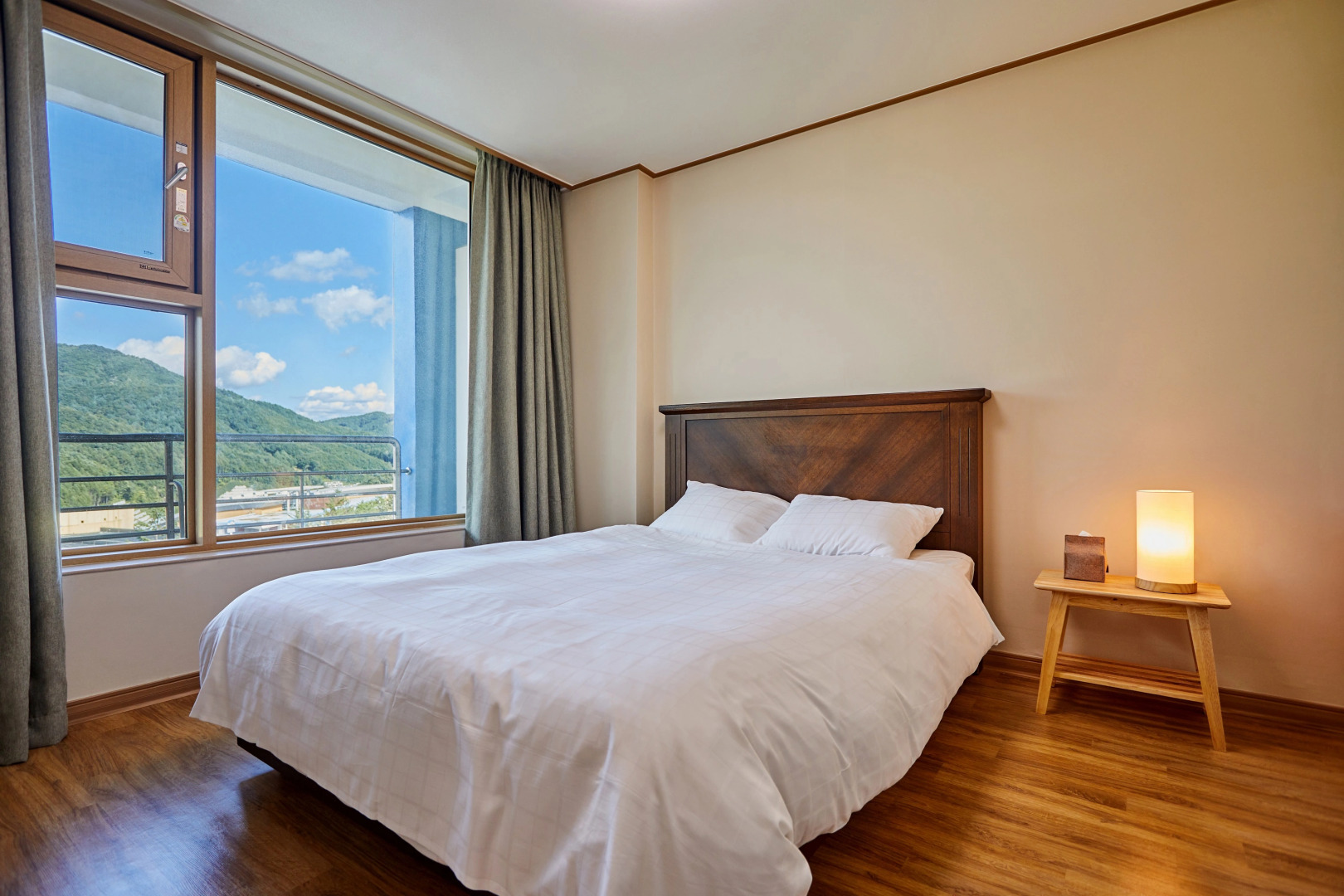 Phoenix Park Resort, Hotel & Condominium