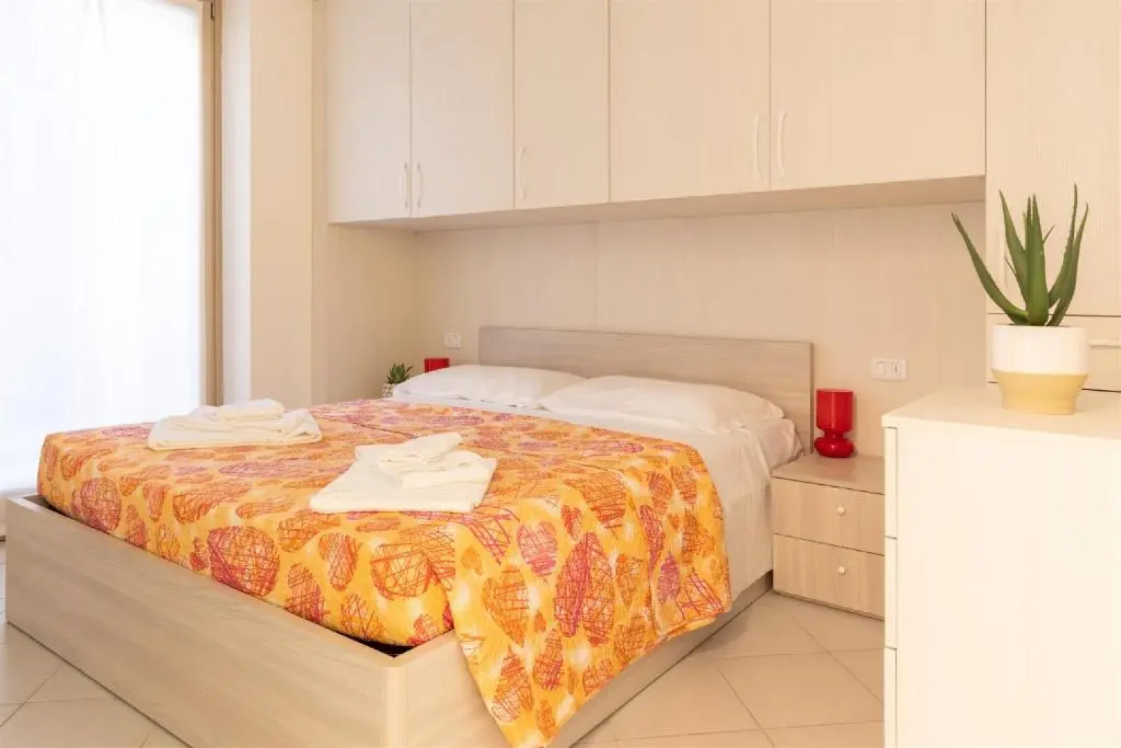 IseoLakeRental - Blondie House