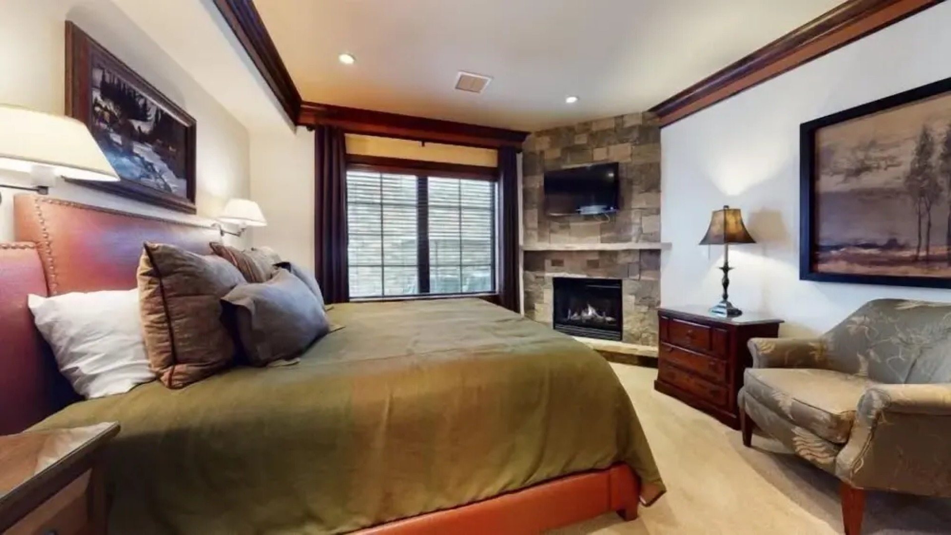 Ski-In, Ski-Out 4 Bedroom Luxury Townhome in Snowmass Village