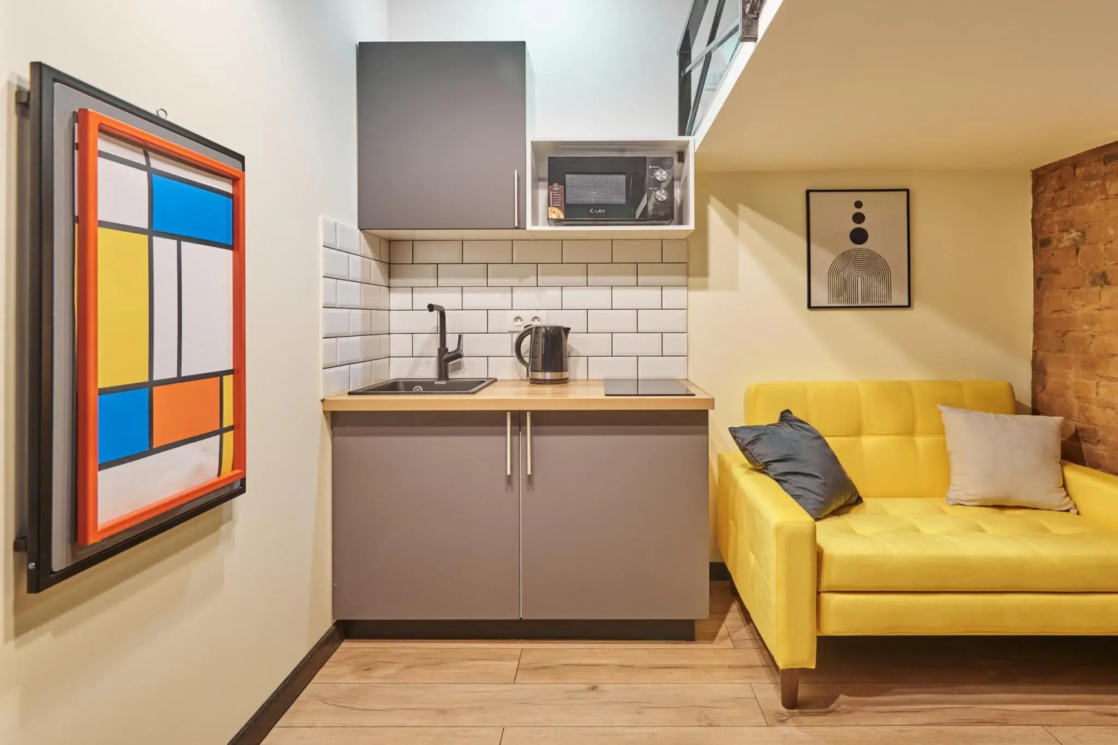 EasyGuest на улице Марата