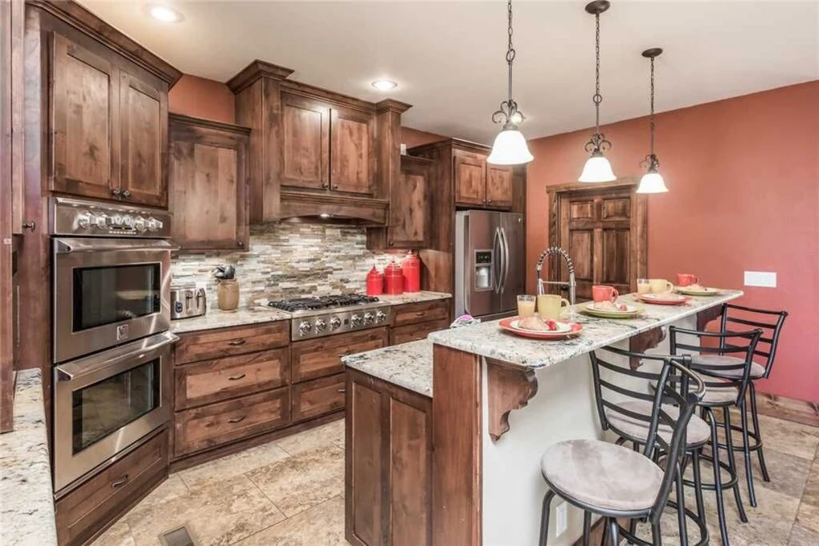 Abbey Lodge - Nine Bedroom Cabin with Hot Tub