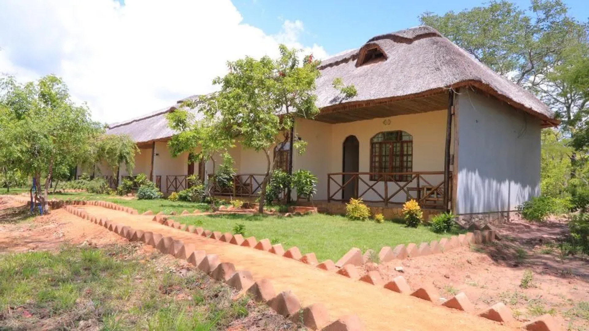 Mikumi Adventure Lodge