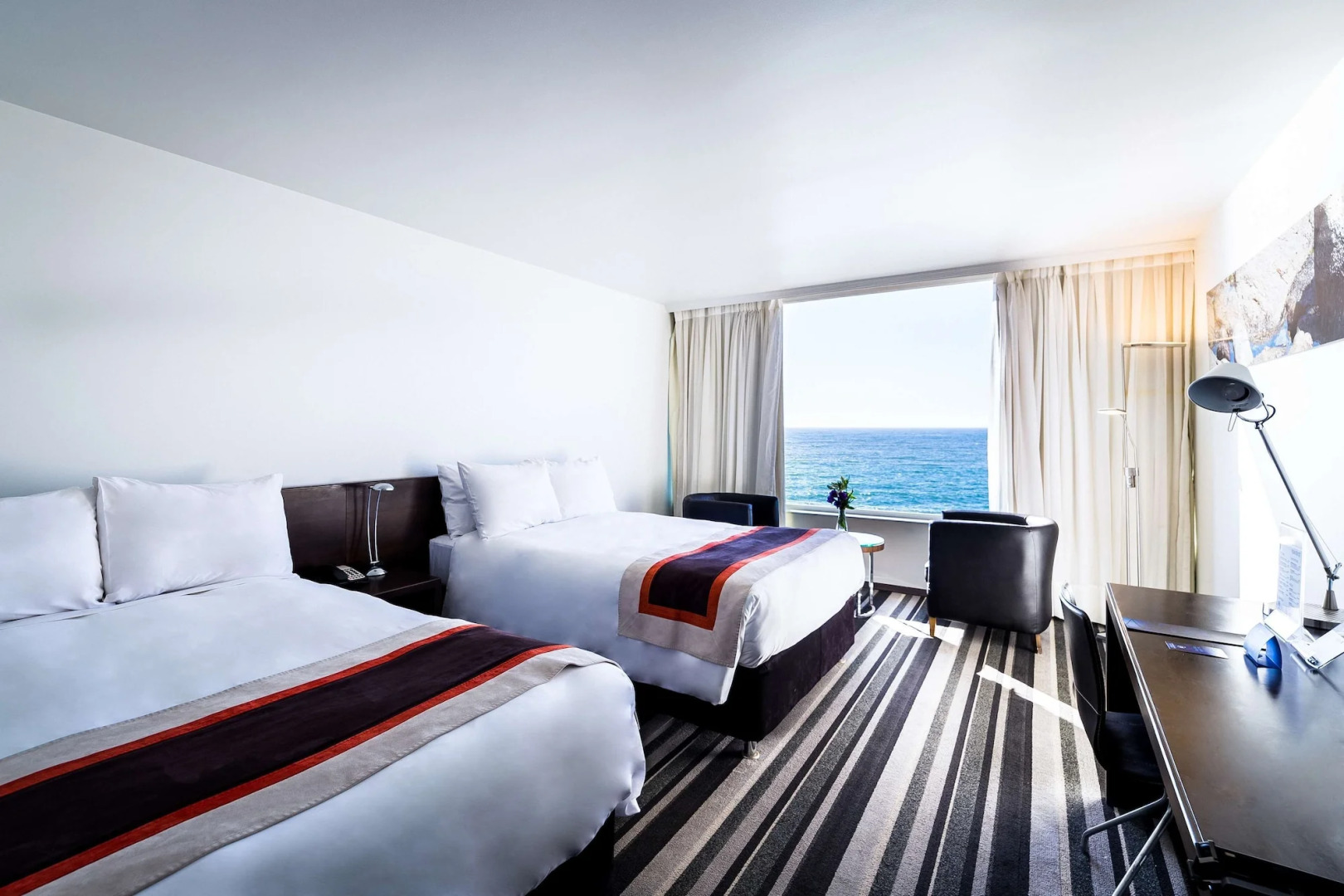 Radisson Blu Acqua Hotel & Spa Concon