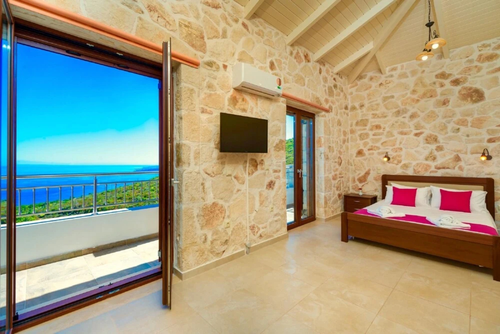 Deluxe II Villa by LeaderStay