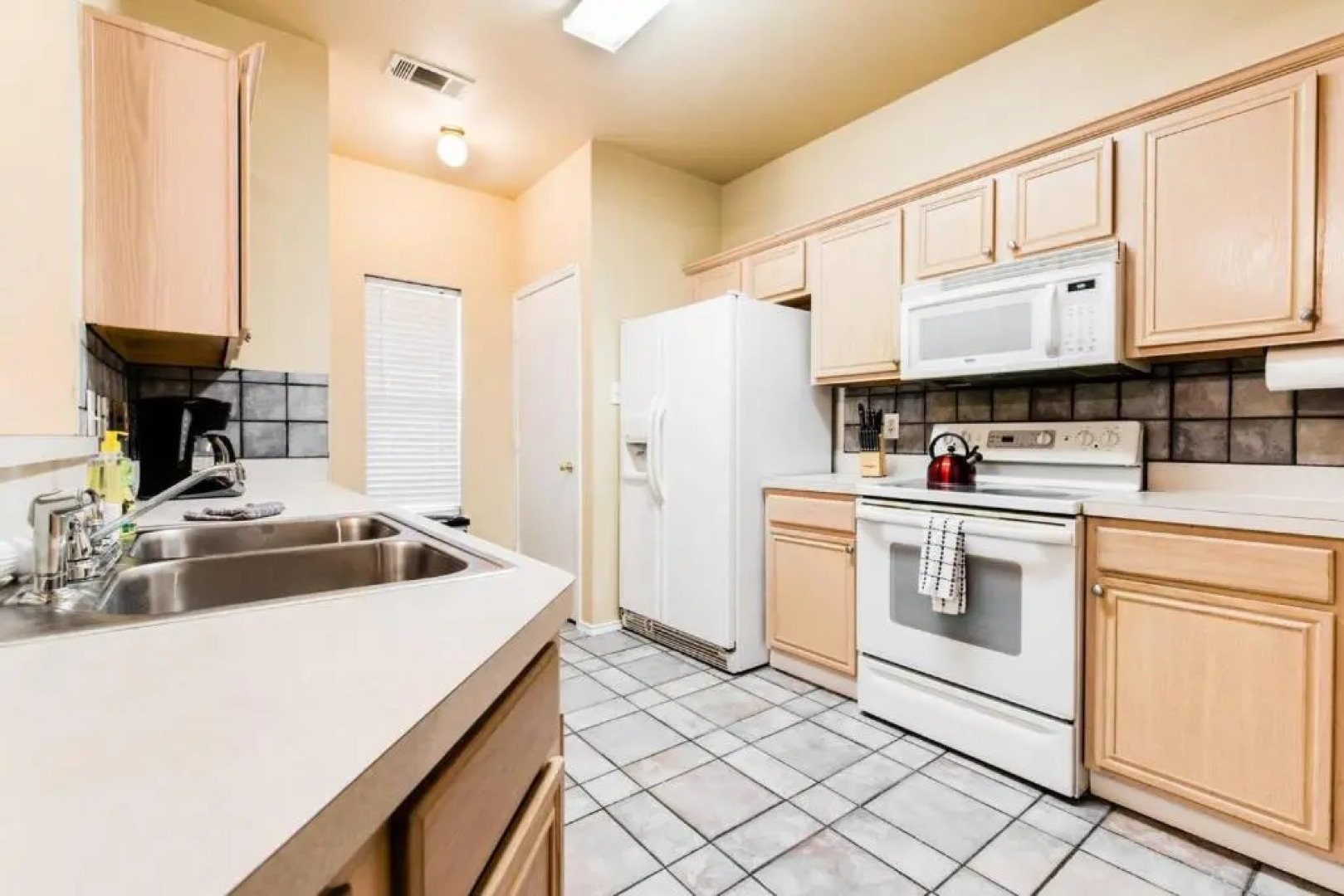 Garland   Spacious Townhouse