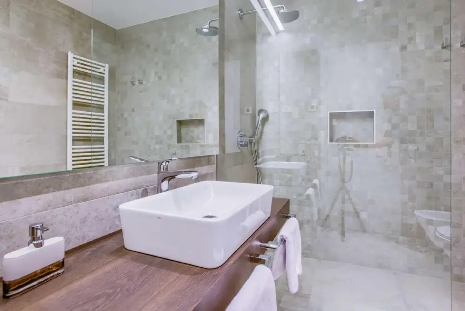 Villa Yellow Tree CFH