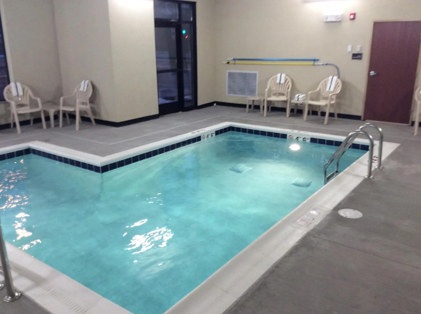 Cobblestone Hotel & Suites – Chippewa Falls