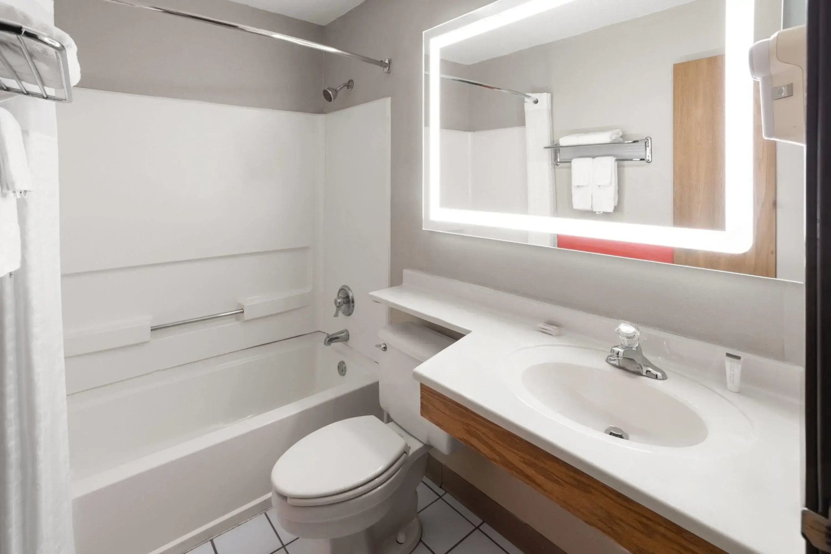 Super 8 by Wyndham New Stanton