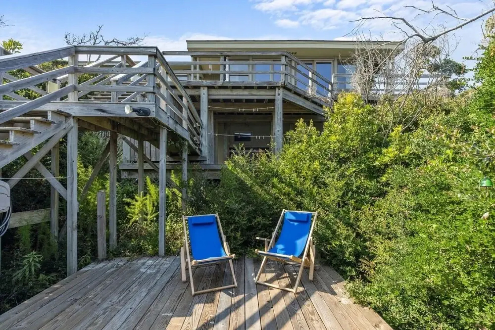 The Green Flash 4 Bedroom Home by RedAwning