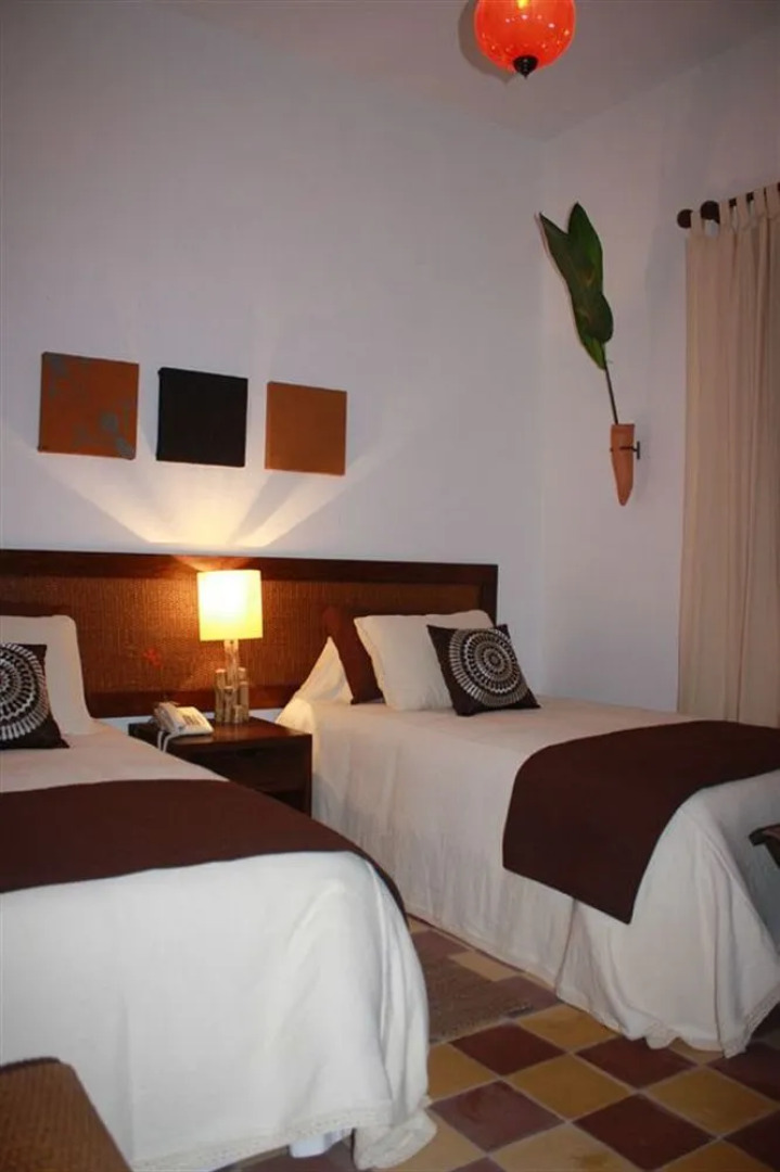 Hacienda El Roble Hotel